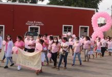 Mujeres de Timucuy hacen conciencia sobre el cáncer de mama
