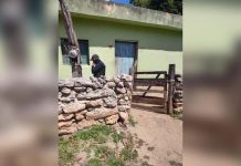 Encuentran a hombre mayor quien llevaba varios días muerto dentro de su casa