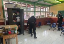Roban es una escuela de Peto bajo «las narices» de lis policías
