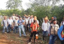 Trabajadores del Tren Maya hacen plantón