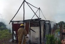 Le quema su caja a un viejito por una venganza