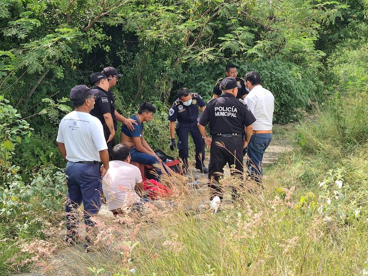 Par de jóvenes sufren accidente cuando andaban en su moto | Municipios ...