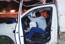 Siete lesionados en aparatoso accidente