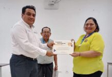 Reconocen a deportistas y activistas destacados de Izamal
