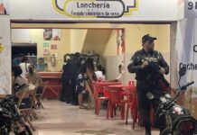 2 detenidos por agredir a un poli