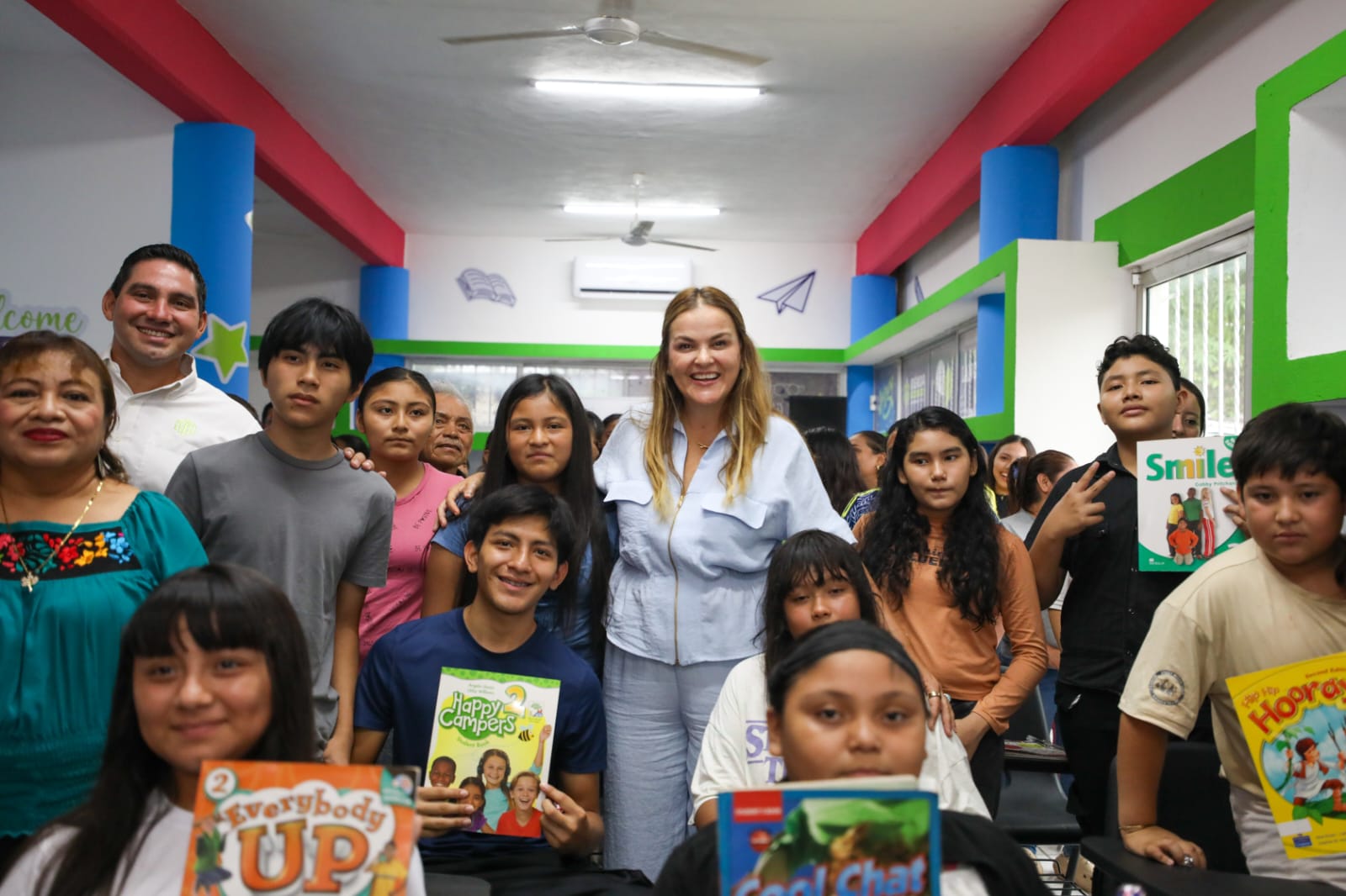 cademia Municipal de Inglés inaugurada en Dzityá, Mérida.