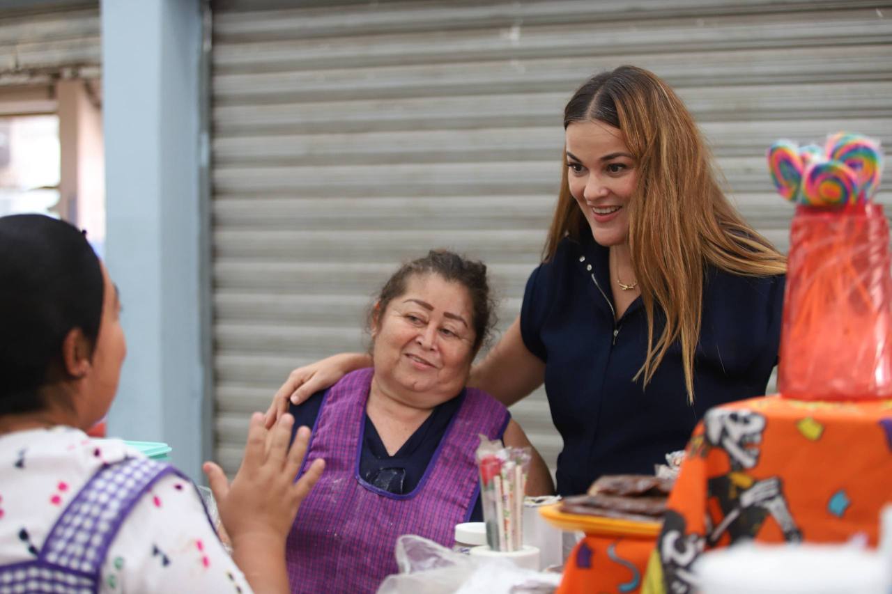 Sesión de Cabildo de Mérida en la que se aprobó el nuevo Reglamento de Mercados y Comercio.
